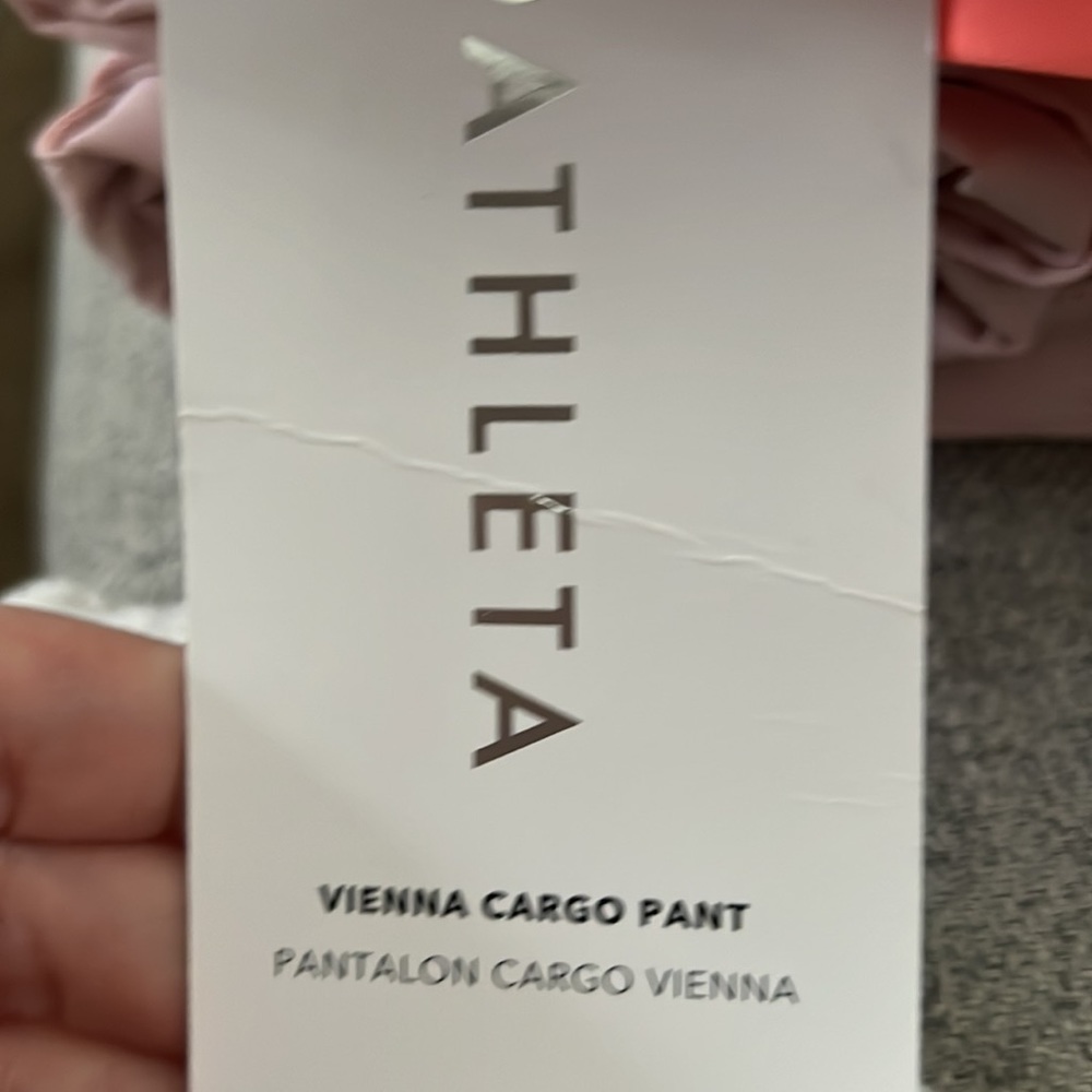 NWT Athleta Vienna Cargo Pant. retail $109. Size 16 - Picture 3 of 3